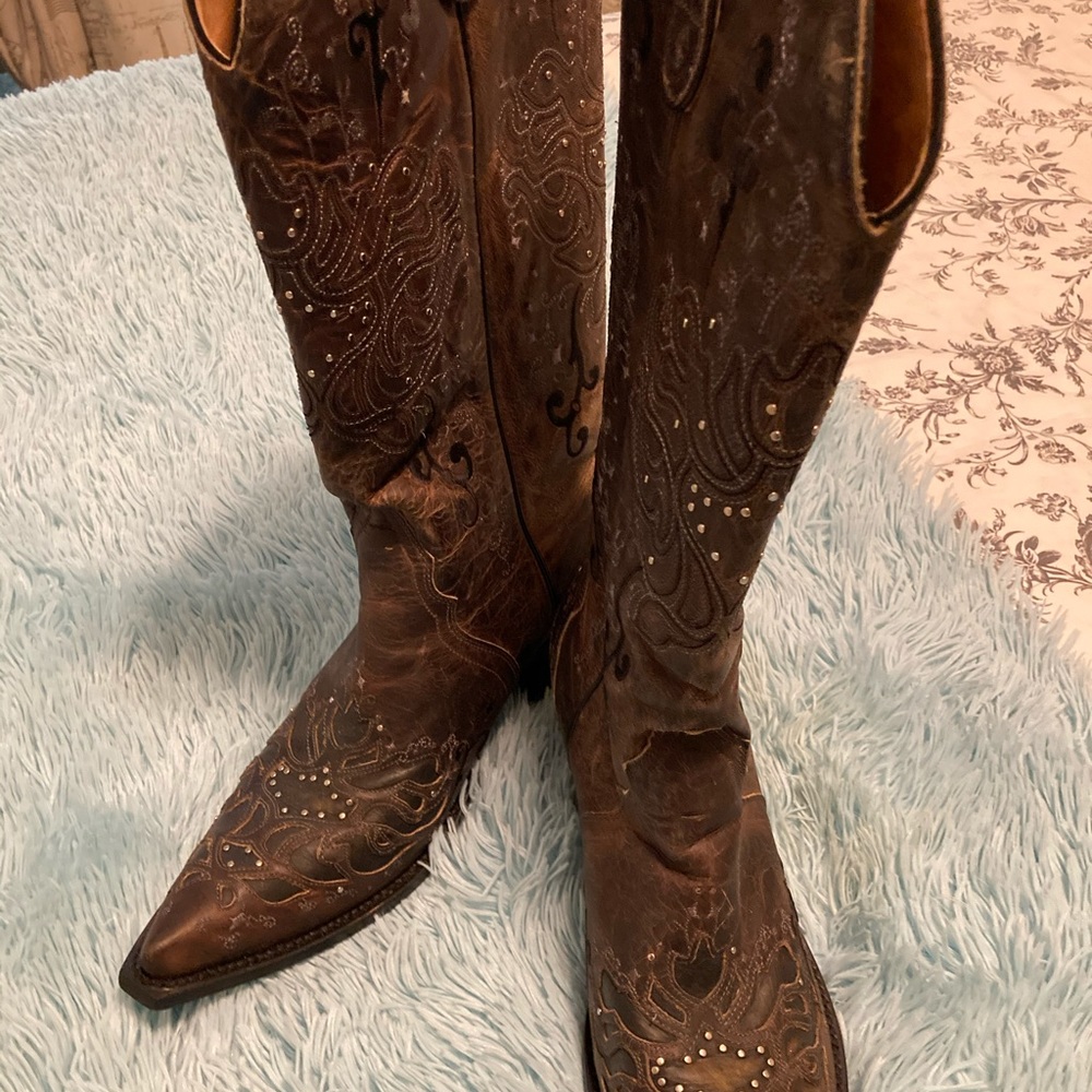 Women’s boots